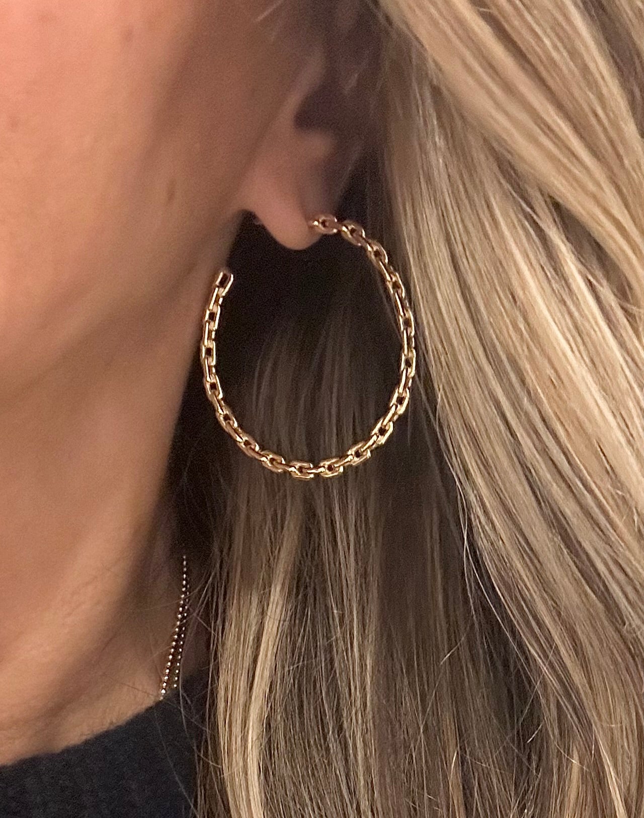 Chain Link 2" Hoop