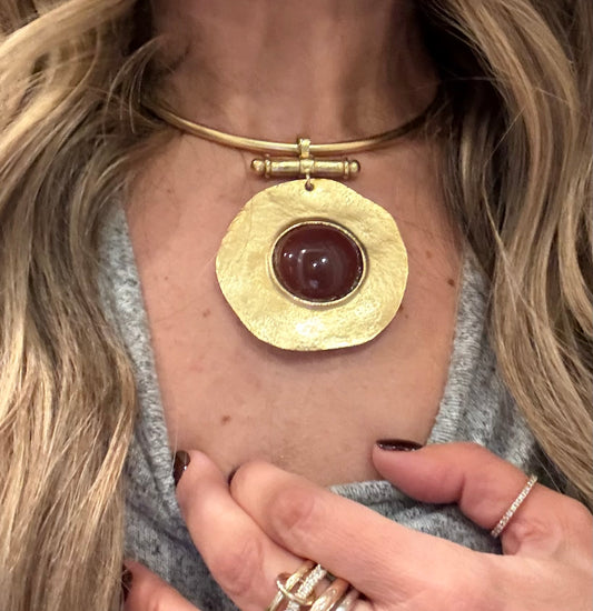 Large Pendant Stone Collar
