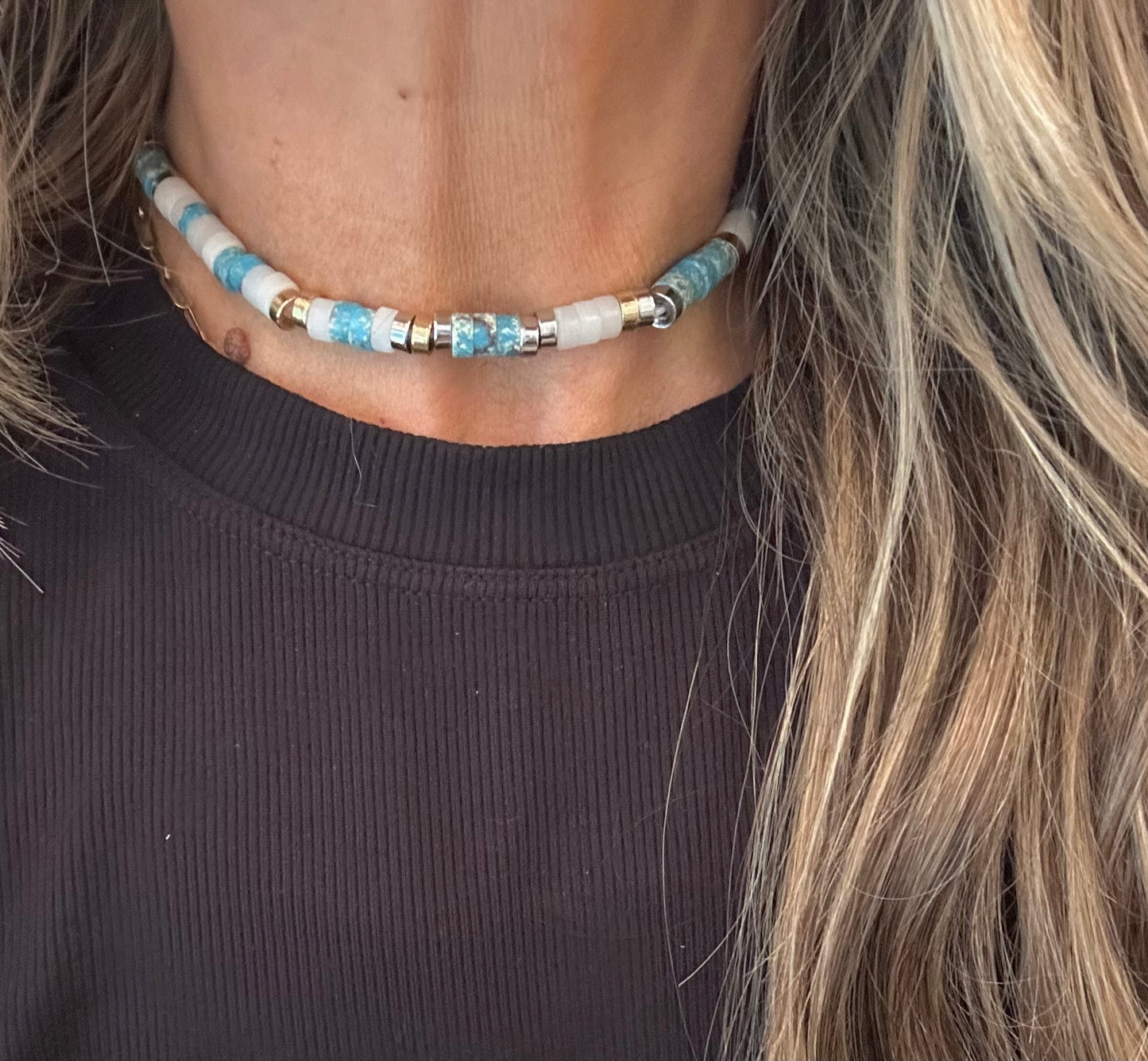 Turquoise Waters Stretch Choker